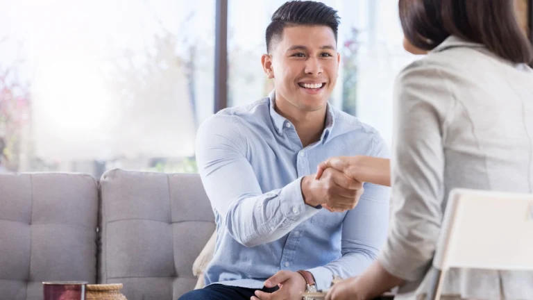 יועץ פרטי מול יועץ של הבנק | וידר משכנתאות